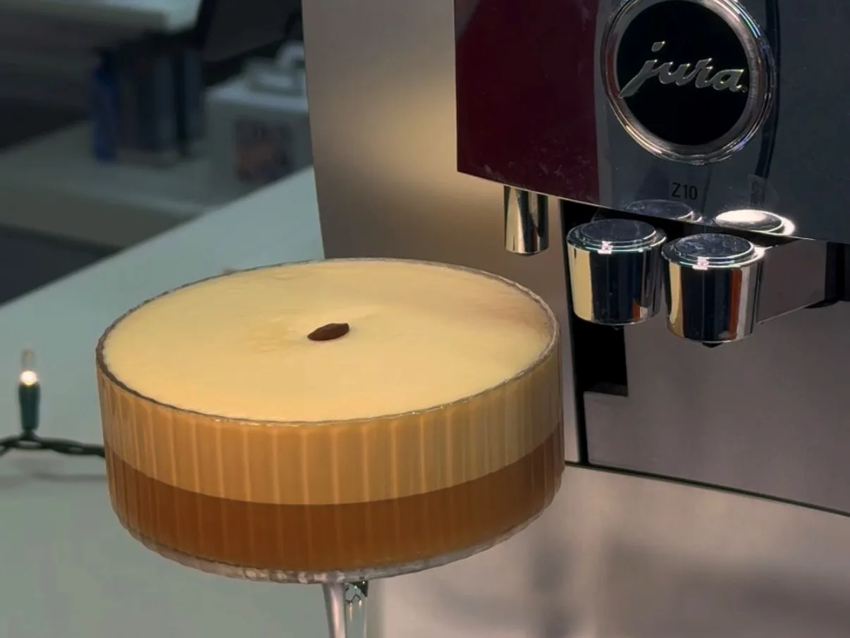 espresso martini with a JURA Z10 machine